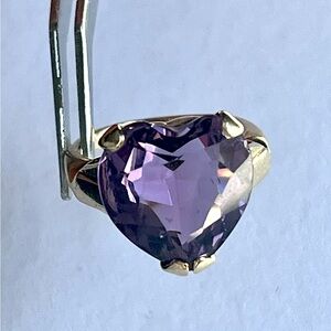 5.3 Grams 14K Yellow Gold Amethyst Heart Ring- Size 5